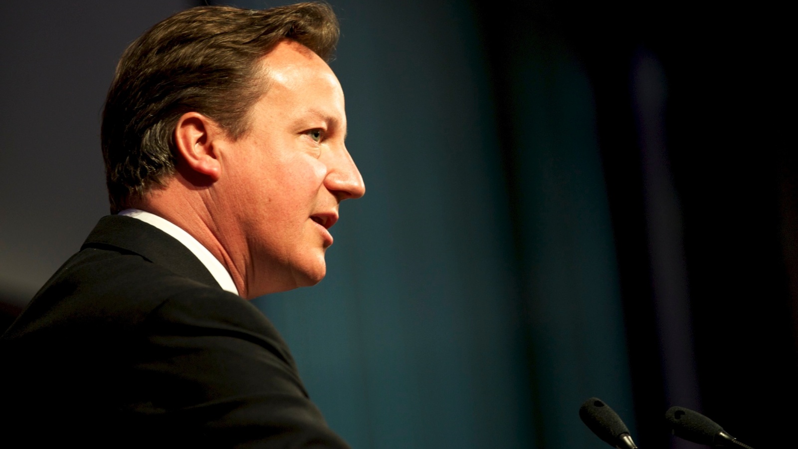 British PM David Cameron Wants Encrypted Apps Banned
