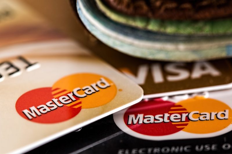 banks ban cryptocurrency credit card