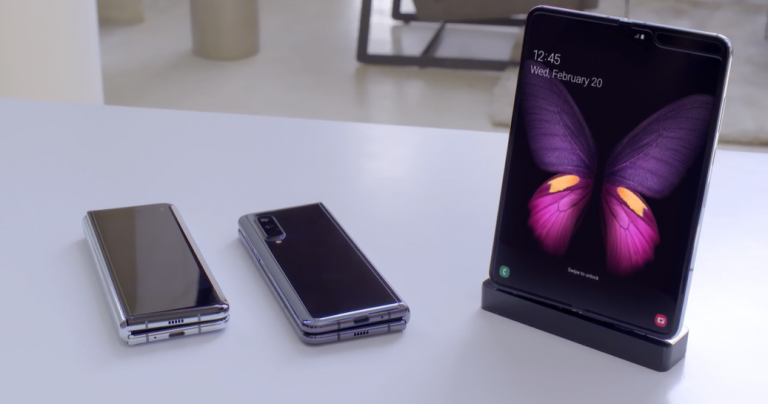 Samsung is reportedly developing a 6.7-inch folding smartphone ...