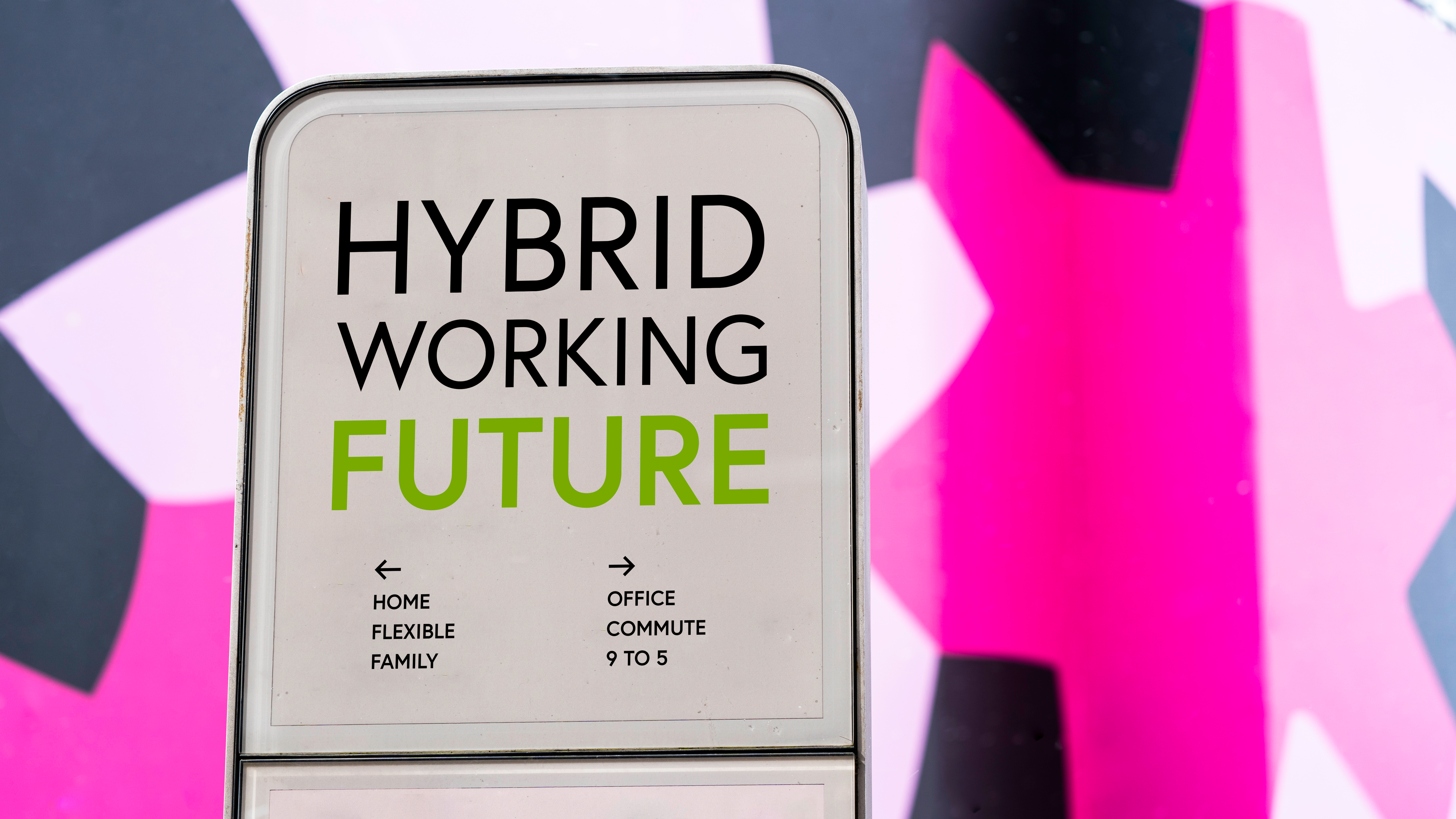 Написали гибрид. Hybrid work. Hybrid working. Гибридная работа в офисе.