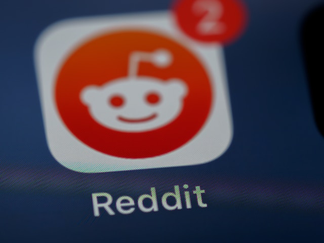 Stop adding Reddit to your Google Search! Use This AI Tool