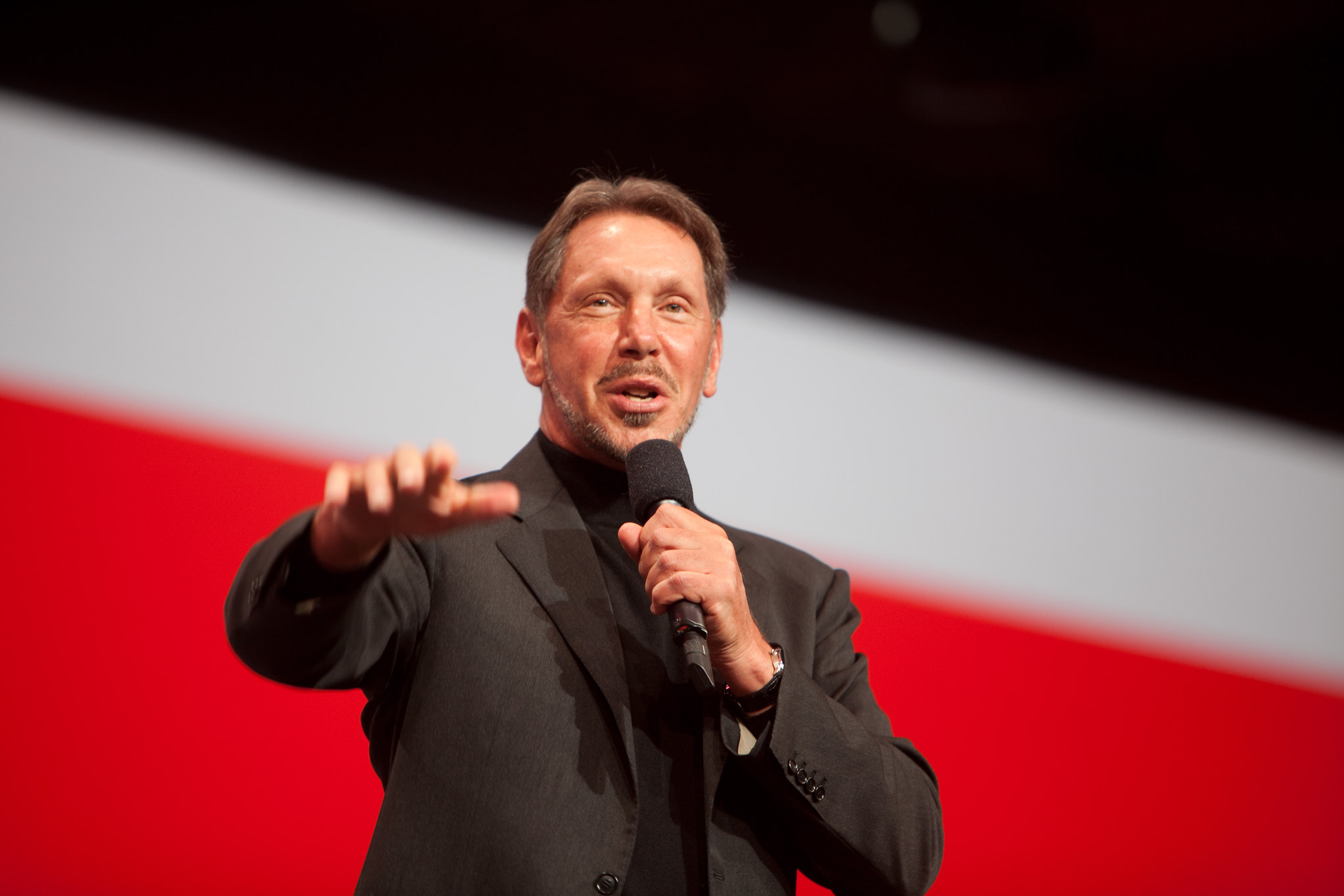 Why Oracle's latest AI deal adds to the stock's buying appeal