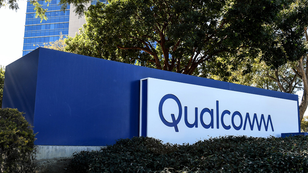 Qualcomm layoffs: Headquarters logo sign outside