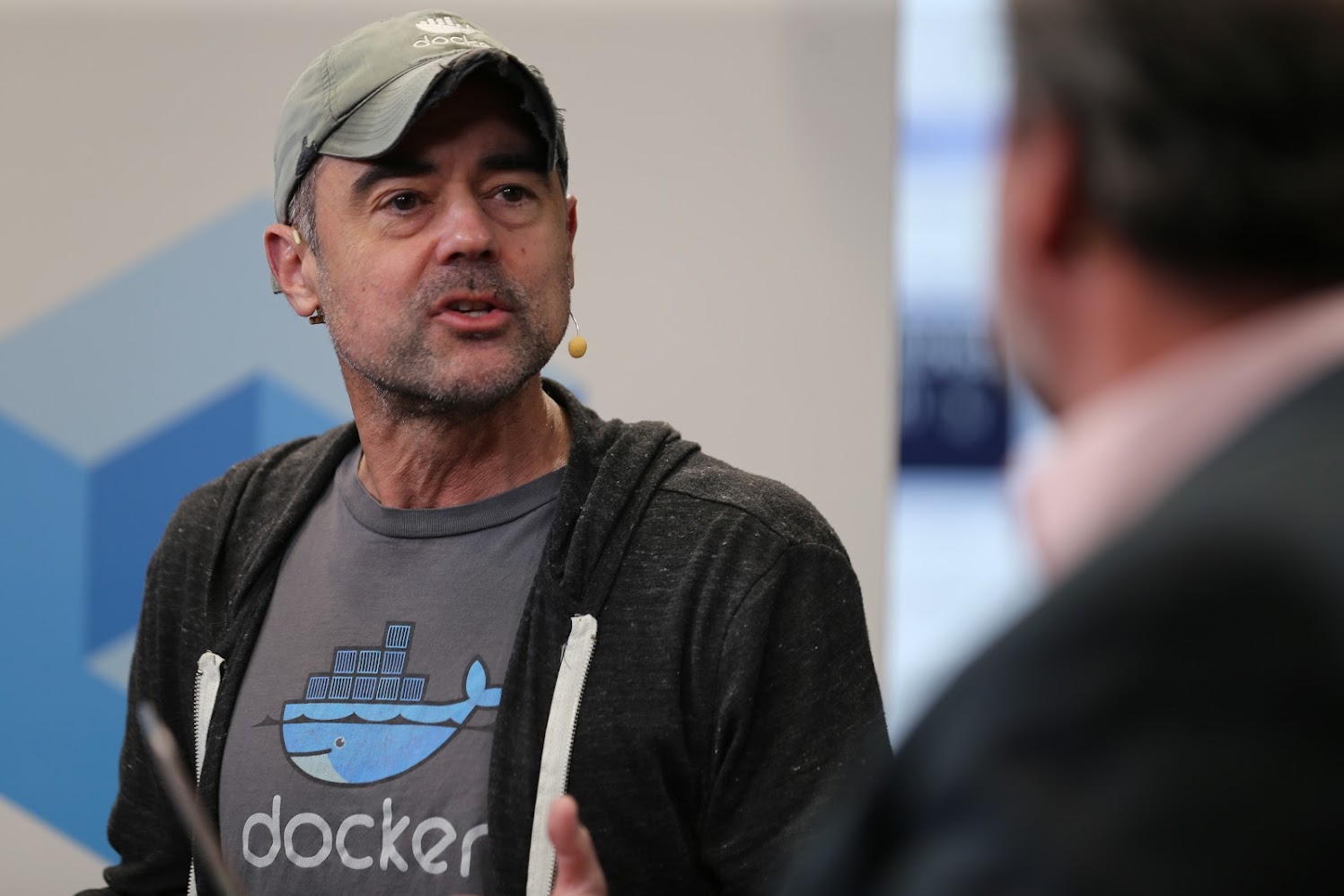 Scott Johnston, CEO of Docker, talks with theCUBE about how recent announcements, including Docker Build Cloud, save developers time.