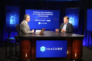 TheCUBE analyzes the modern data protection approach and AI's inherent role with ESG's Christophe Bertrand.