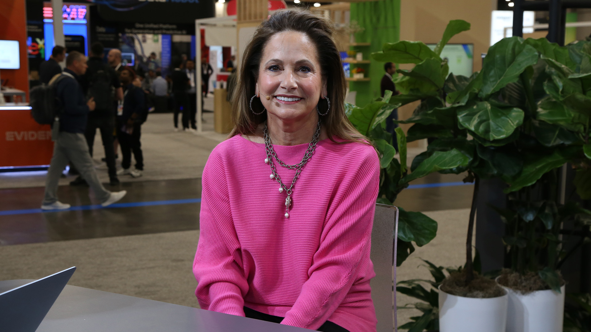 Karen Dahut, chief executive officer of Google Public Sector discusses ensuring goverment security and implementing generative AI in the public sector with theCUBE at Google Cloud Next 2024