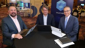 TheCUBE Research analysts explore how decision-making in enterprises evolves with AI at SAS Innovate 2024.
