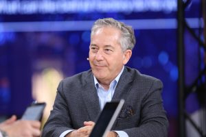 TECHnalysis' Bob O'Donnell discusses hybrid AI with theCUBE analysts at Dell Technologies World.