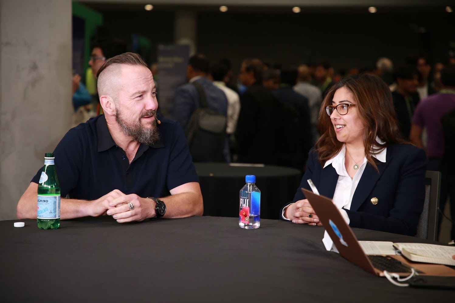 Peder Ulander, chief marketing officer at MongoDB, and Mona Chadha, director of category management at AWS, tlk with theCUBE about partnerships and generative AI. MongoDB