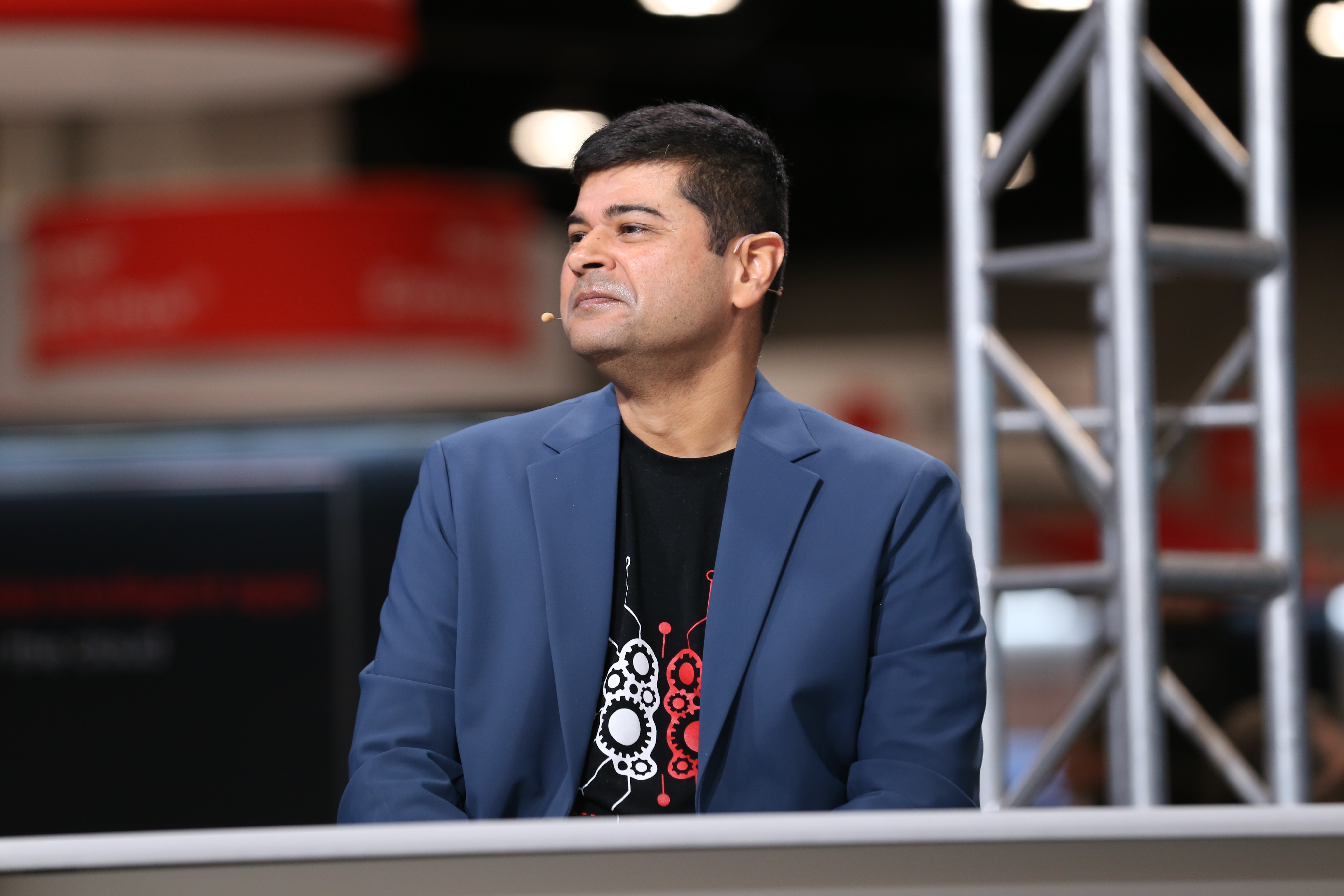 Ashesh Badani, senior vice president and chief product officer at Red Hat talks to theCUBE about AI accessibility at Red Hat Summit 2024.