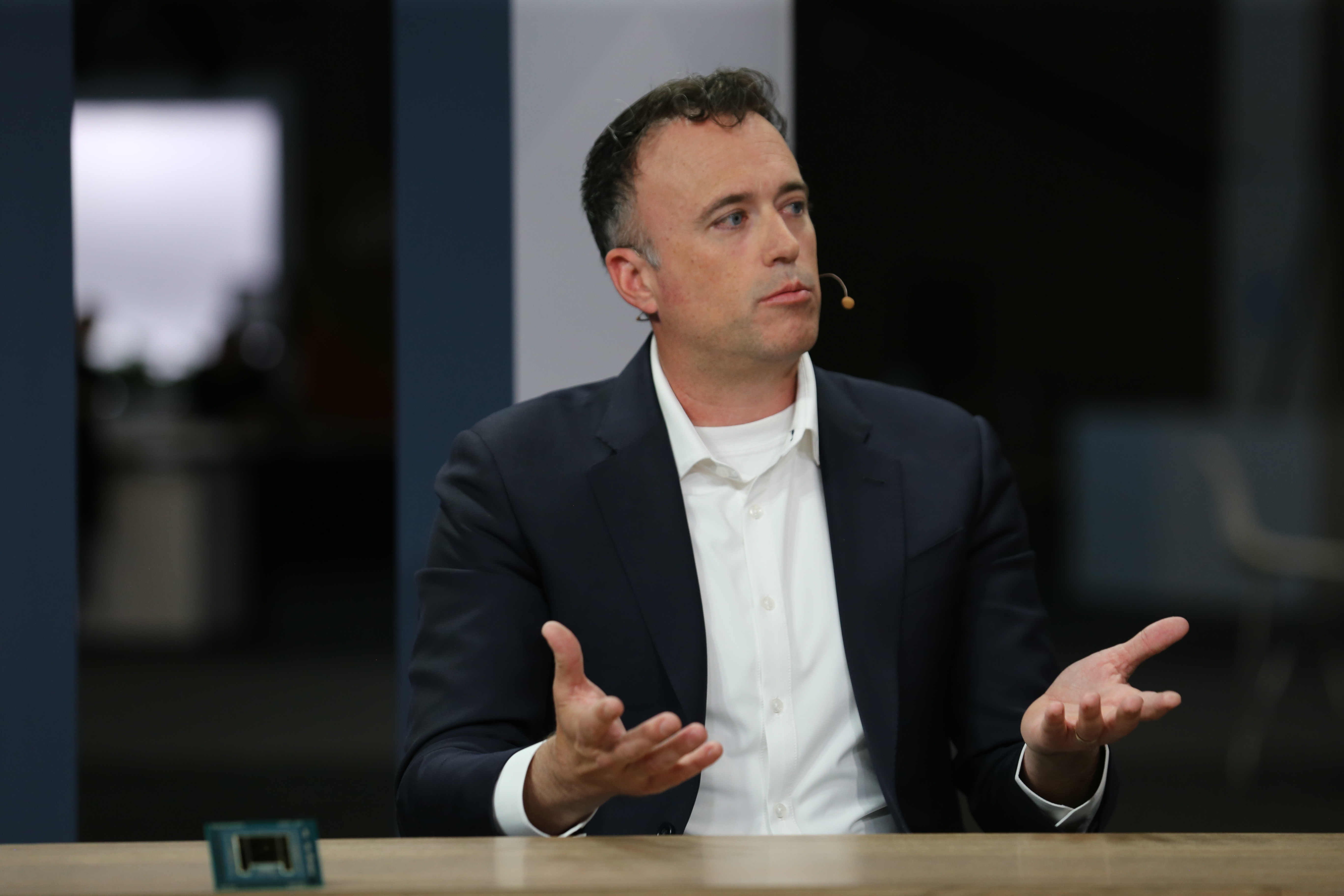 Ryan Tabrah, VP and GM of Xeon E-Core products at Intel, talks to theCUBE about Xeon E-core processors at HPE Discover 2024.