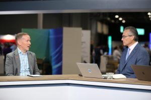 Ryan King, senior director of the global hardware partner ecosystem at Red Hat Inc., talks with theCUBE during HPE Disocver 2024 about hybrid cloud AI solutions.