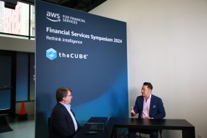 Peter Ku, VP and chief industry strategist of banking, capital markets and financial services at Informatica, talks about the need to get your data ready for AI with theCUBE's John Furrier.