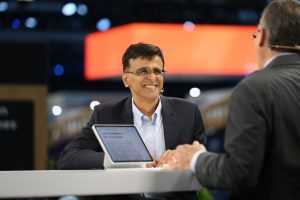 TheCUBE talks with new Snowflake CEO Sridhar Ramaswamy about how Snowflake AI integration is revolutionizing enterprise software.