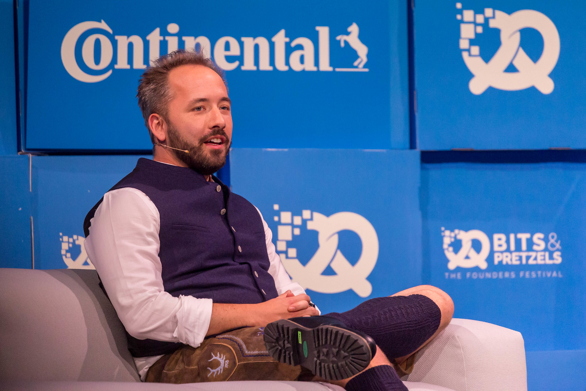 Shares of Dropbox inch up as Q2 financial results top expectations