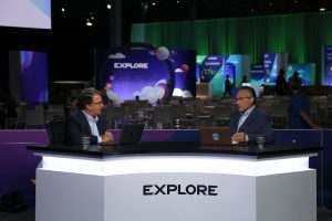 John Furrier and Dave Vellante, theCUBE talk during VMware Explore 2024