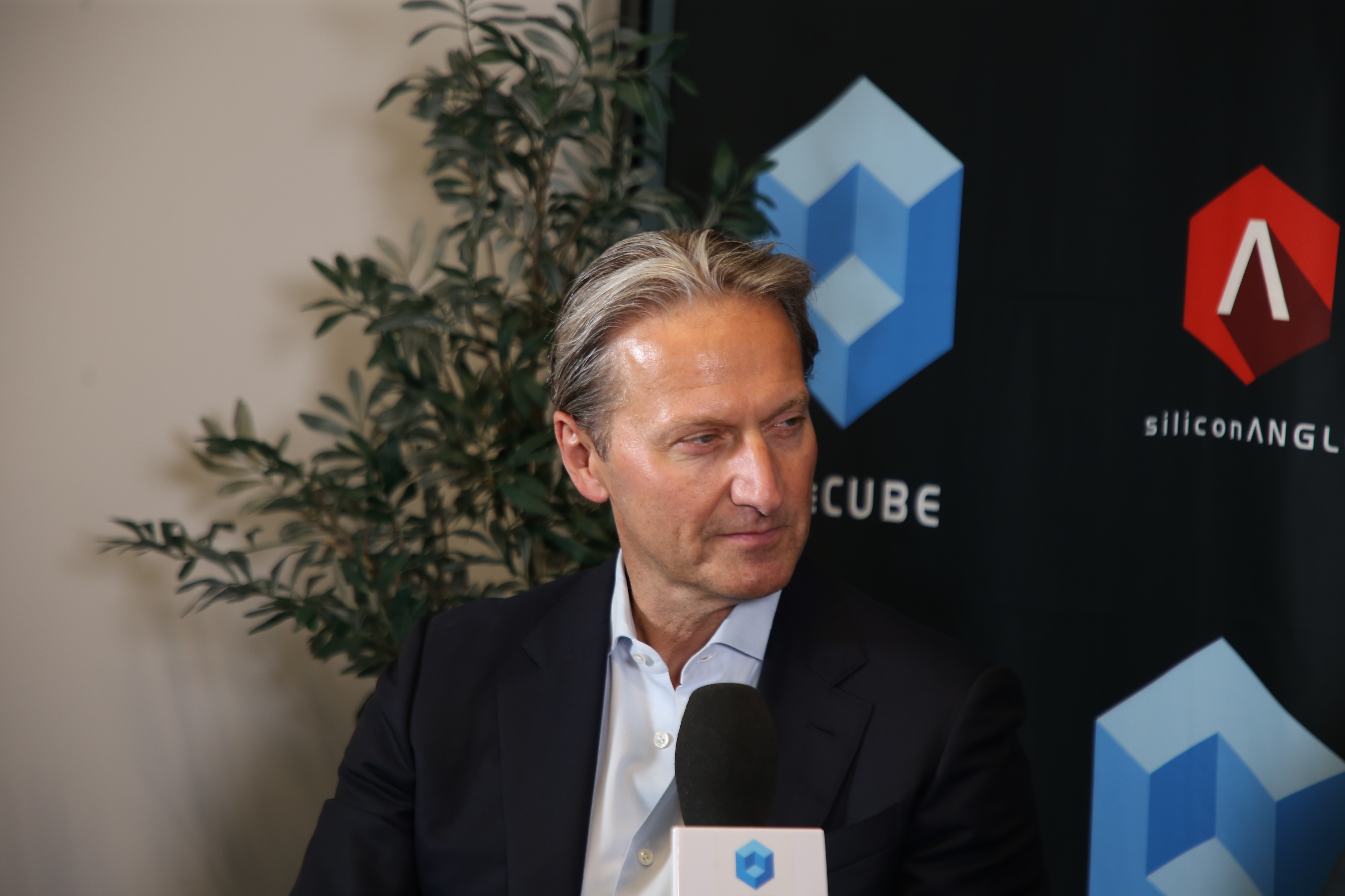 David Schmaier, president and CPO of Salesforce, talks to theCUBE about Salesforce Data Cloud at Dreamforce 2024.