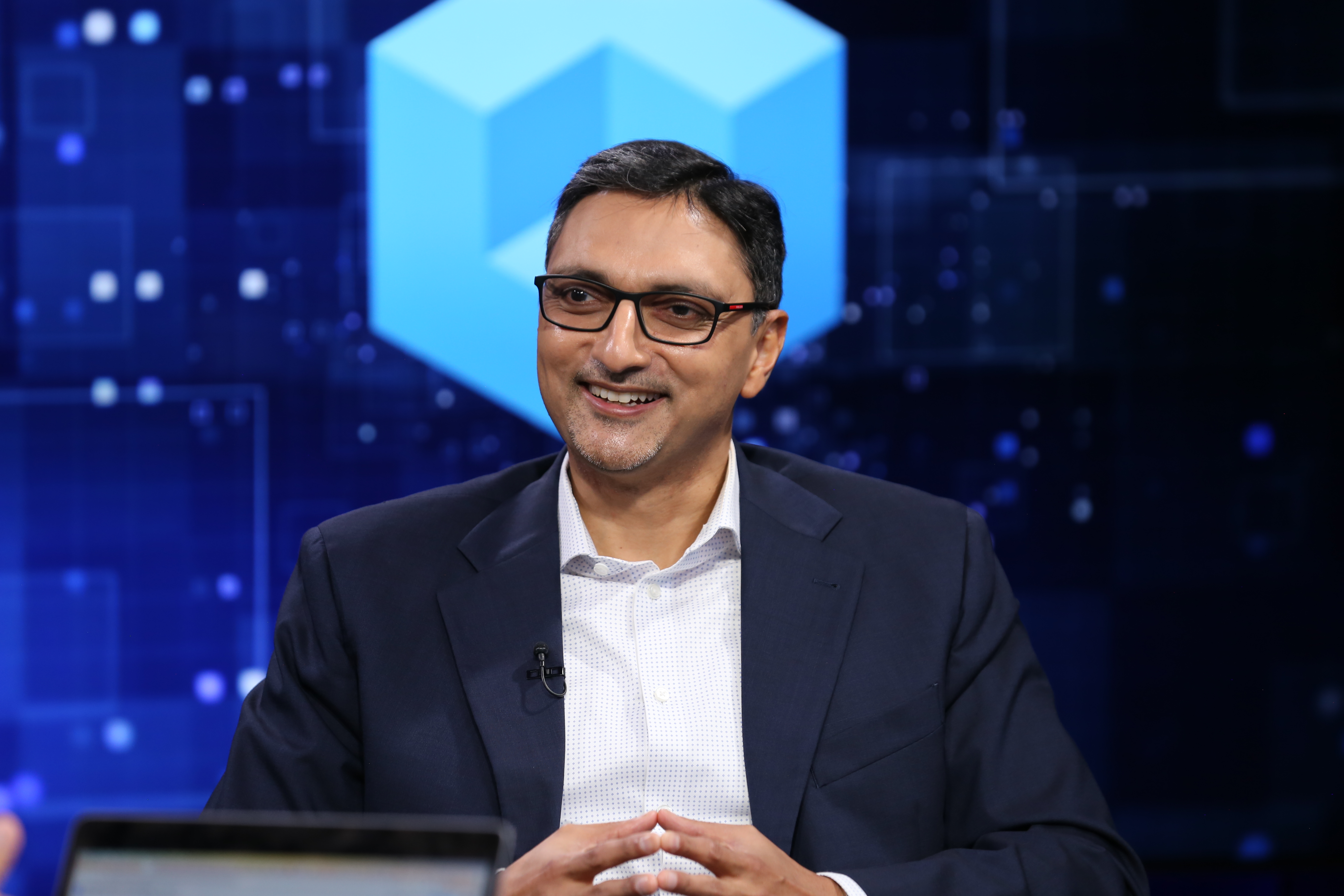 Amit Sinha, CEO of DigiCert, discusses data security in the AI and quantum era with theCUBE.