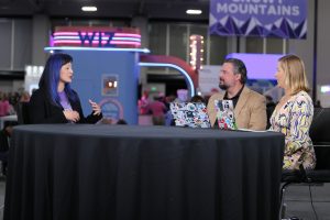 Betty Junod, senior vice president and chief marketing officer, Heroku, at Salesforce Inc., talks to theCUBE during KubeCon + CloudNativeCon NA 2024 about how Heroku makes customer-centric applications a reality.