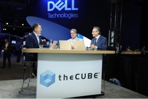 Michael Dell discusses the future of AI and computing with theCUBE’s John Furrier and Dave Vellante.