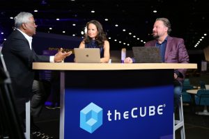 George Kurian, chief executive officer of NetApp, talks with theCUBE about AI and data during the “Architecting Outcomes in the Era of Intelligence" event – 2025.