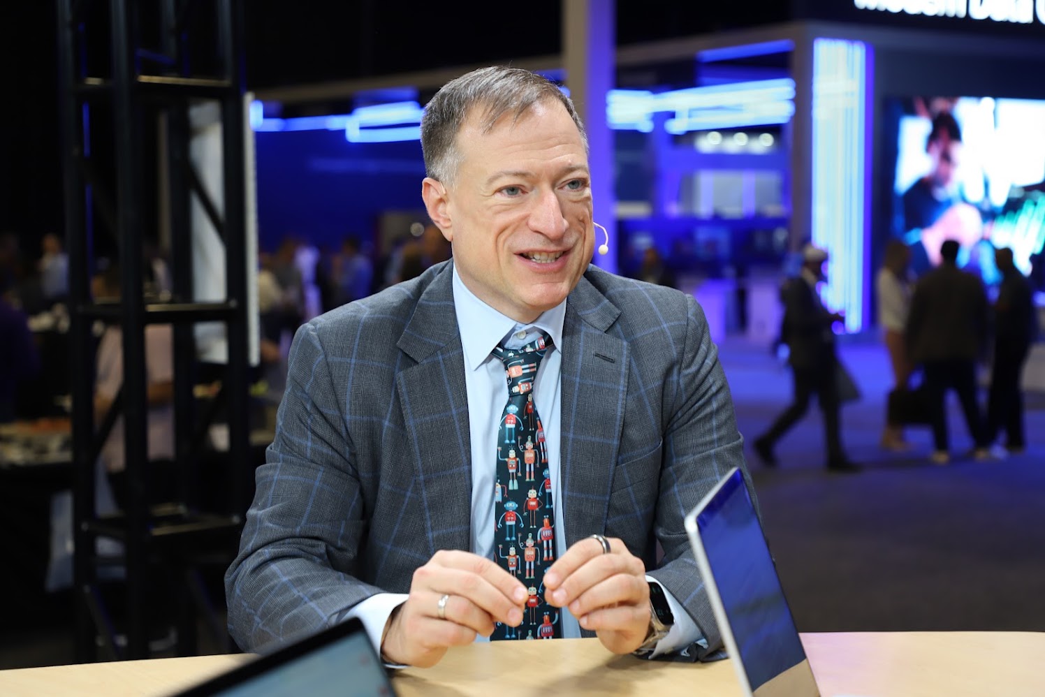 John Roese, CTO at Dell Technologies, talks with theCUBE about AI evolution during Dell Technologies World.