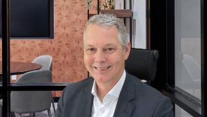 Keith Woolley, chief digital and information officer at the University of Bristol, talks with theCUBE about IT infrastructure at the “Broadcom Delivers the Modern Private Cloud” event – 2025.