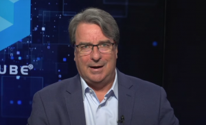 John Furrier, executive analyst at theCUBE Research, talks to Broadcom and its partners about private cloud strategy at the Broadcom Delivers the Modern Private Cloud event.
