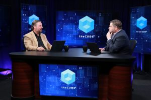Rob Strechay, theCUBE and Sam Newnam, senior director of AI solutions at Hammerspace - Future of Data Platforms Summit