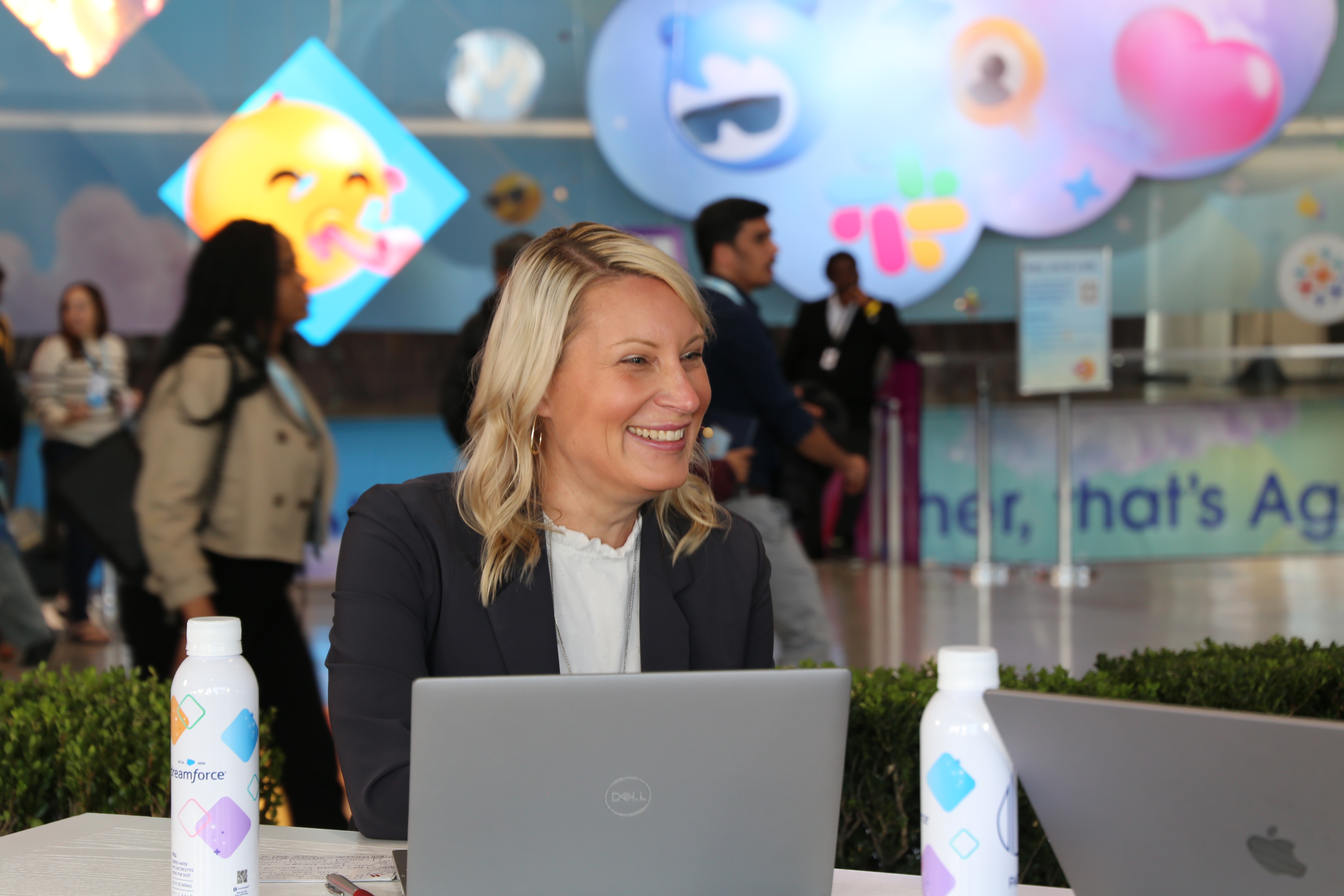 Carrie McWilliams, managing director at Deloitte Consulting, talks with theCUBE about customer outcomes at Dreamforce 2025.
