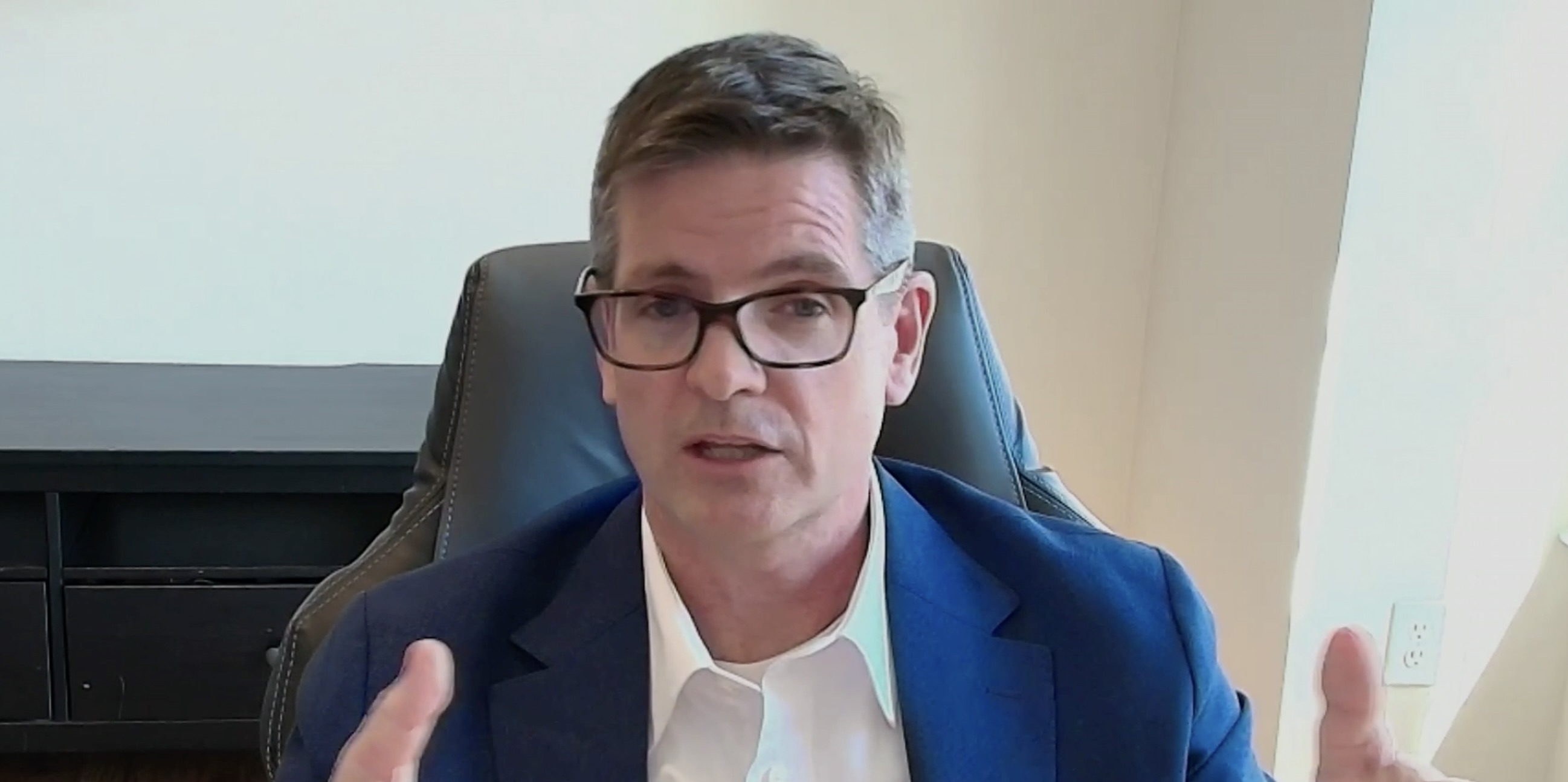 Trusted data is the key to AI success. Ataccama’s Data Trust Report reveals how governance and trust drive real AI adoption in banking.