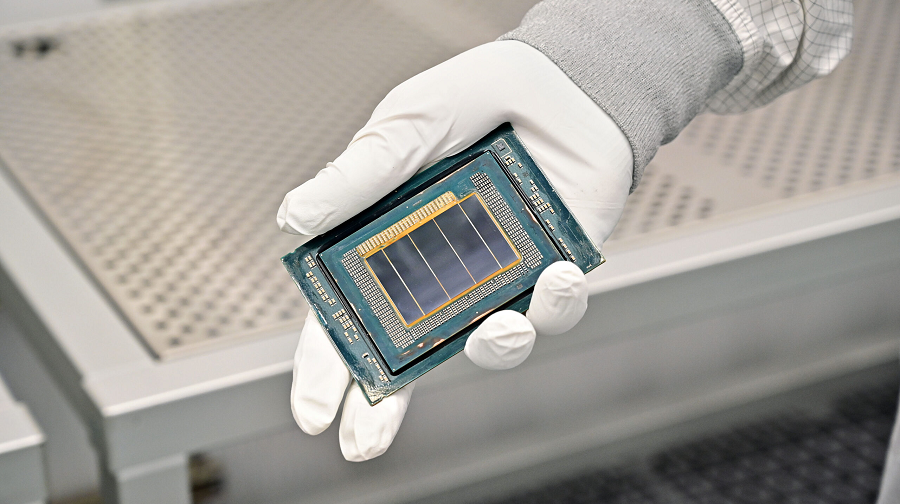 Intel Panther Lake and 288-core server chip image