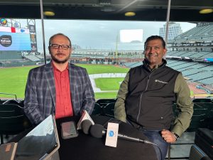 Moosh Jarzyna, director of IT at Stack Overflow, and Srini Raghavan, chief product officer at Freshworks, discuss AI-powered service management with theCUBE at Refresh North America 2025.