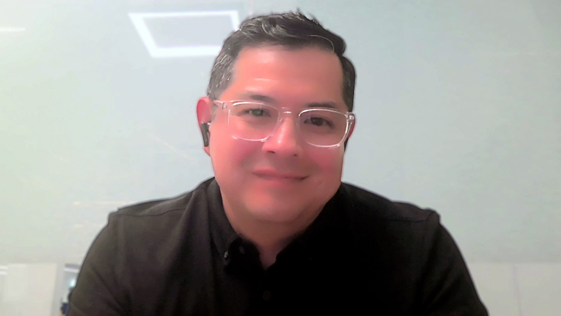 Isaac Piñon, director of product marketing, B2B solutions and software, at Dell Technologies Inc., talks with theCUBE during Microsoft Ignite 2025 about how hybrid AI is transforming today’s digital landscape and why Dell Copilot+ PCs are the practical platform delivering it.