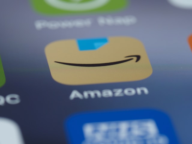Amazon blocks Perplexity from sending its AI agents to purchase goods –  News
