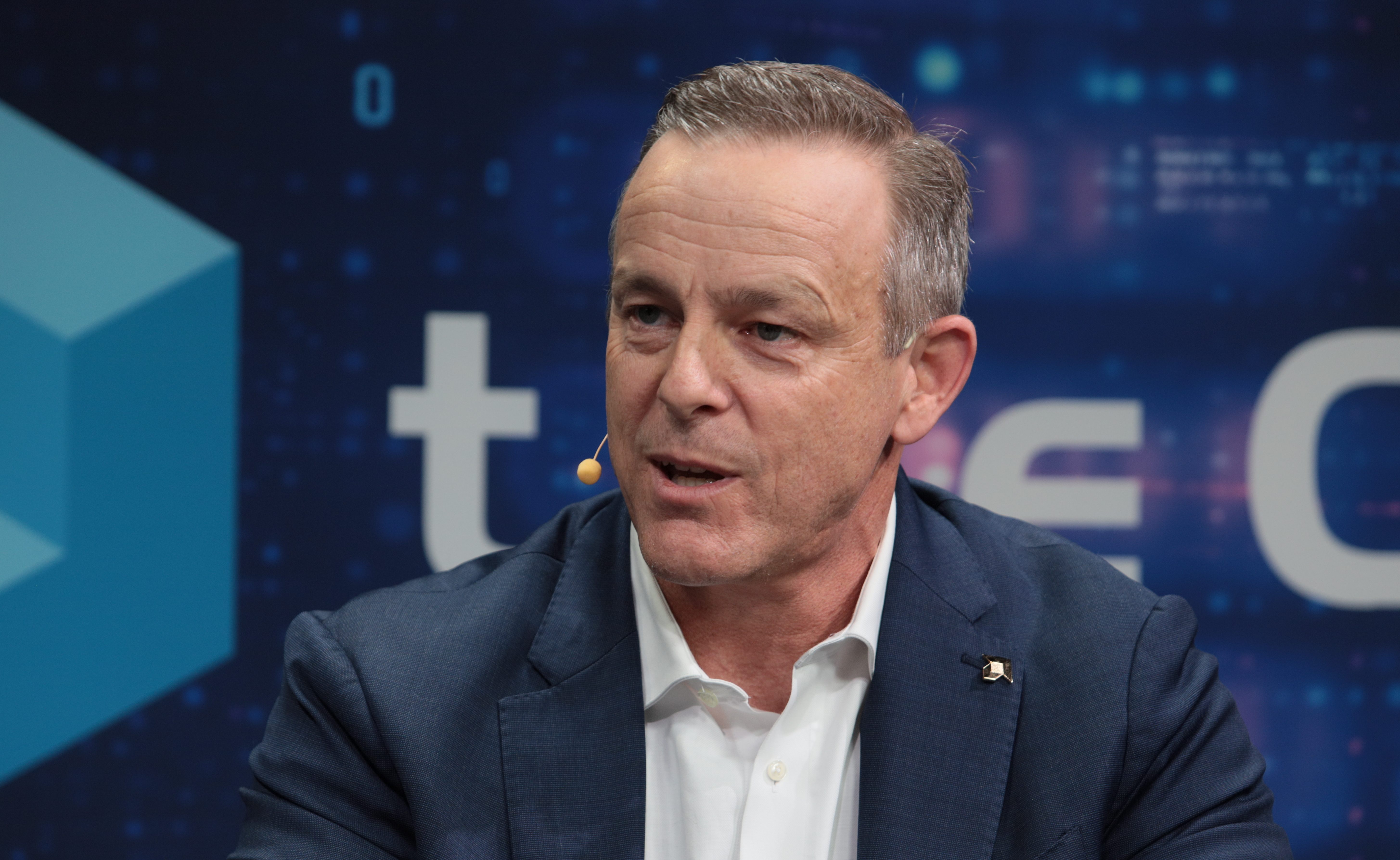 Derek Dicker, corporate VP of the Enterprise Business Group at AMD, talks to theCUBE about AI-driven modernization playbook as telcos reach 'day zero' on AI — MWC Barcelona 2026