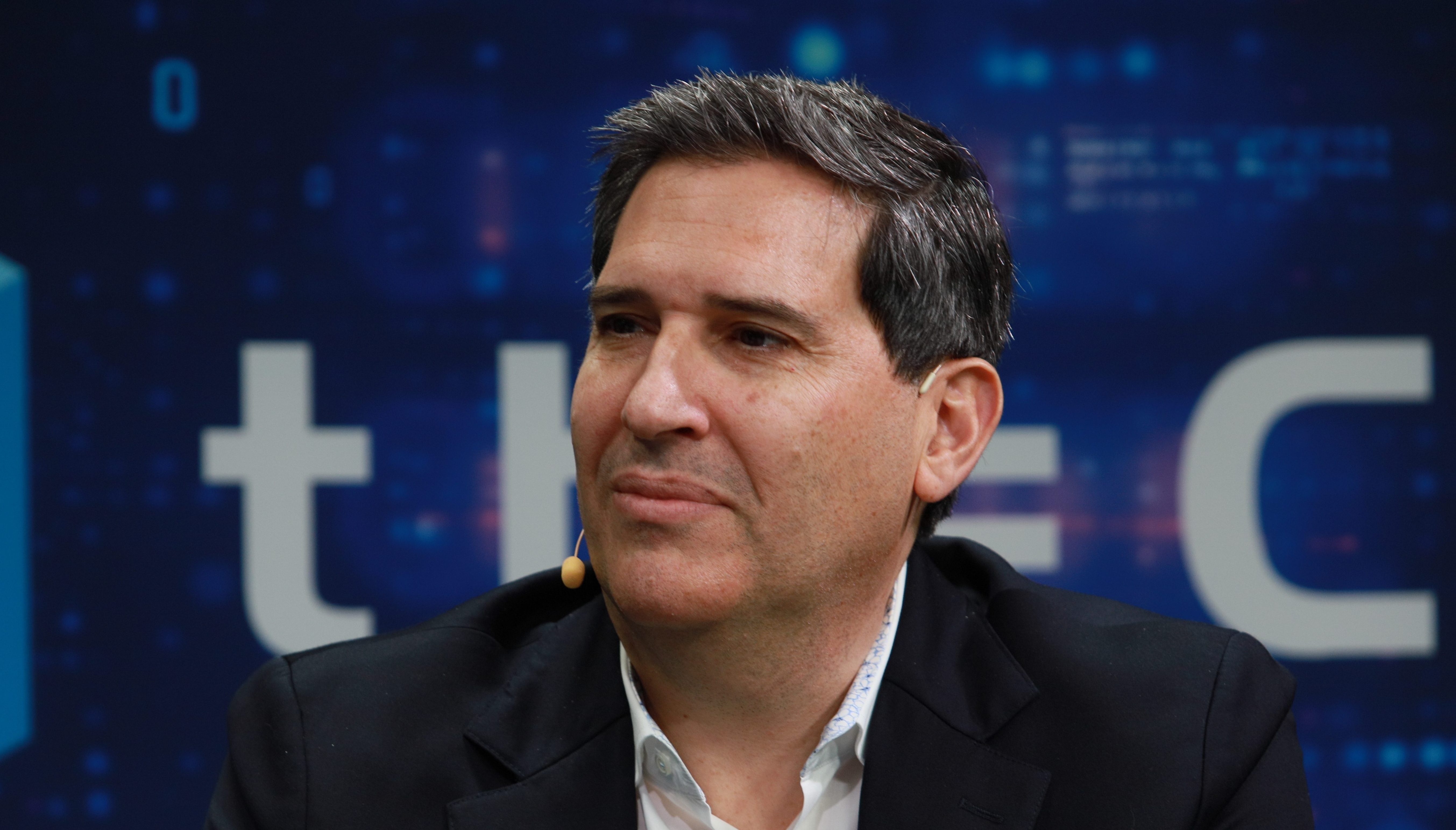 Jeff Aaron, vice president of product and solutions marketing at Hewlett Packard Enterprise Co., discussed telecom edge AI during MWC Barcelona 2026.