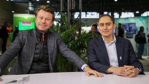 Olivier Zieleniecki, global vice president of worldwide partners at MongoDB Inc. (left) and Ashish Mohindroo, general manager and senior vice president of Nutanix Inc. (right), talk to theCUBE about database lifecycle management, the Nutanix-MongoDB partnership, and hardening the hybrid data layer — Nutanix .NEXT 2026
