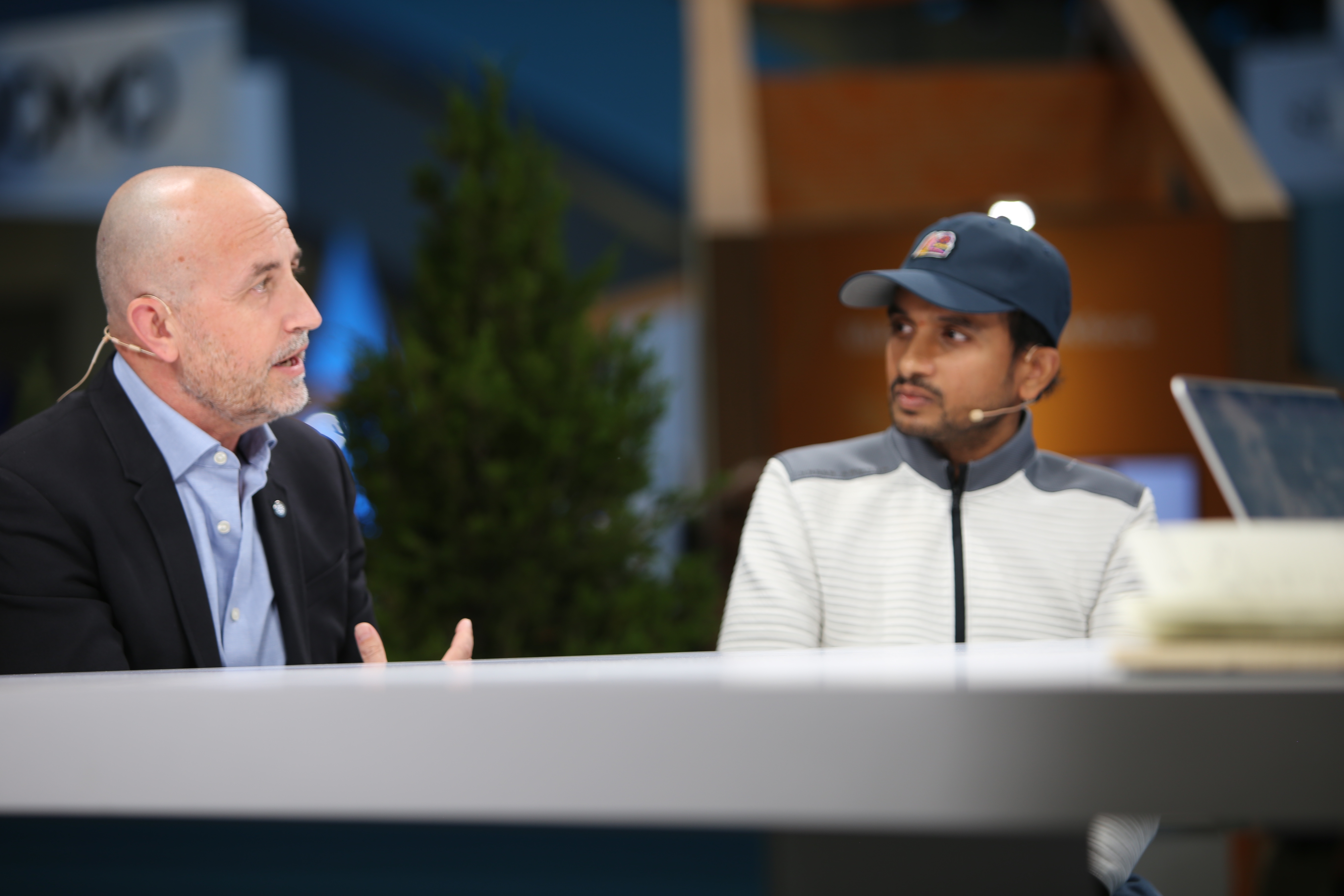 Paul Winsor and Gowtham Gundu talk with theCUBE about agentic commerce at Snowflake Summit 2026.