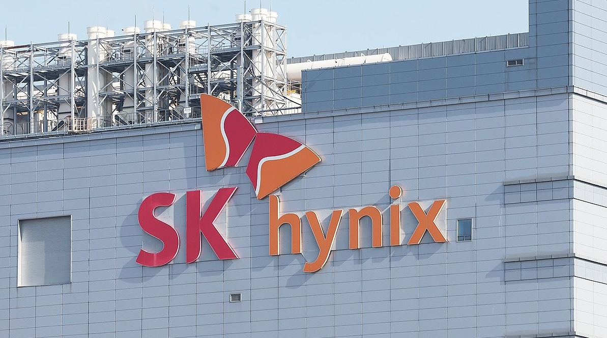 Memory chip giant SK hynix bags $26.5B in blockbuster US listing
